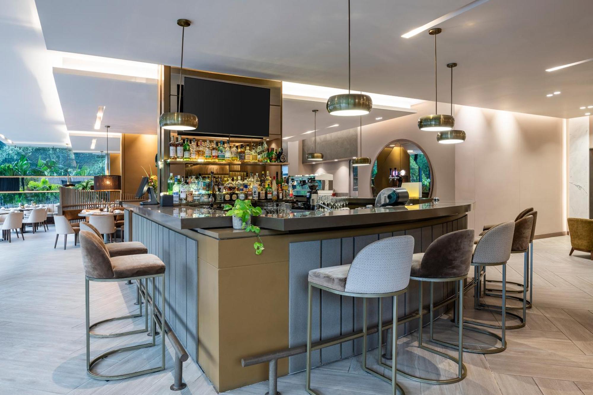 Hotel York Luxury Suites Medellin By Preferred Exteriör bild The bar at the new lounge